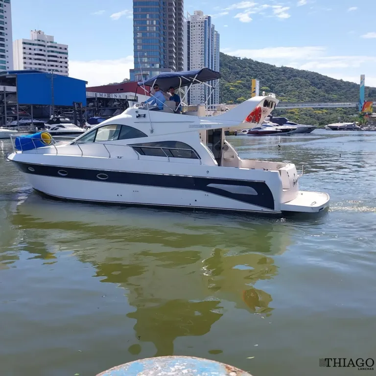 Lancha Antares 40 – Thiago Lanchas