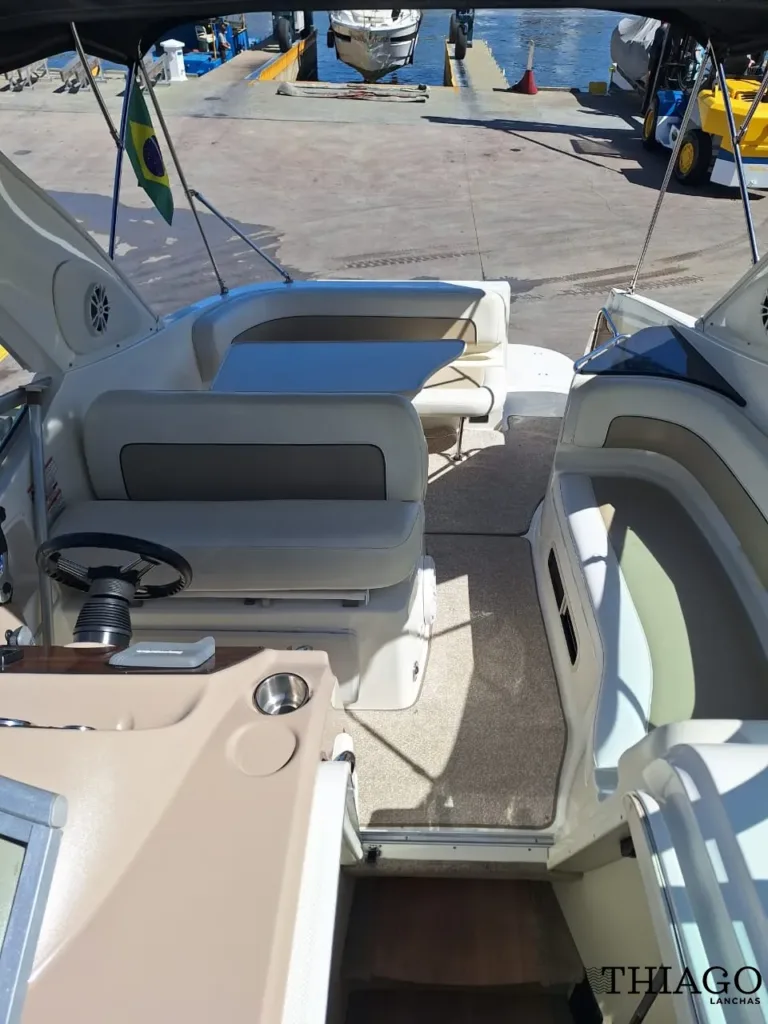 Lancha Bayliner 310 – Thiago Lanchas