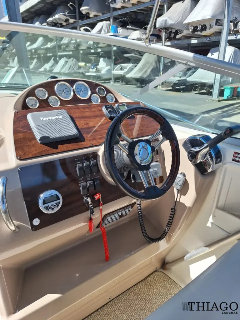 Lancha Bayliner 310 – Thiago Lanchas