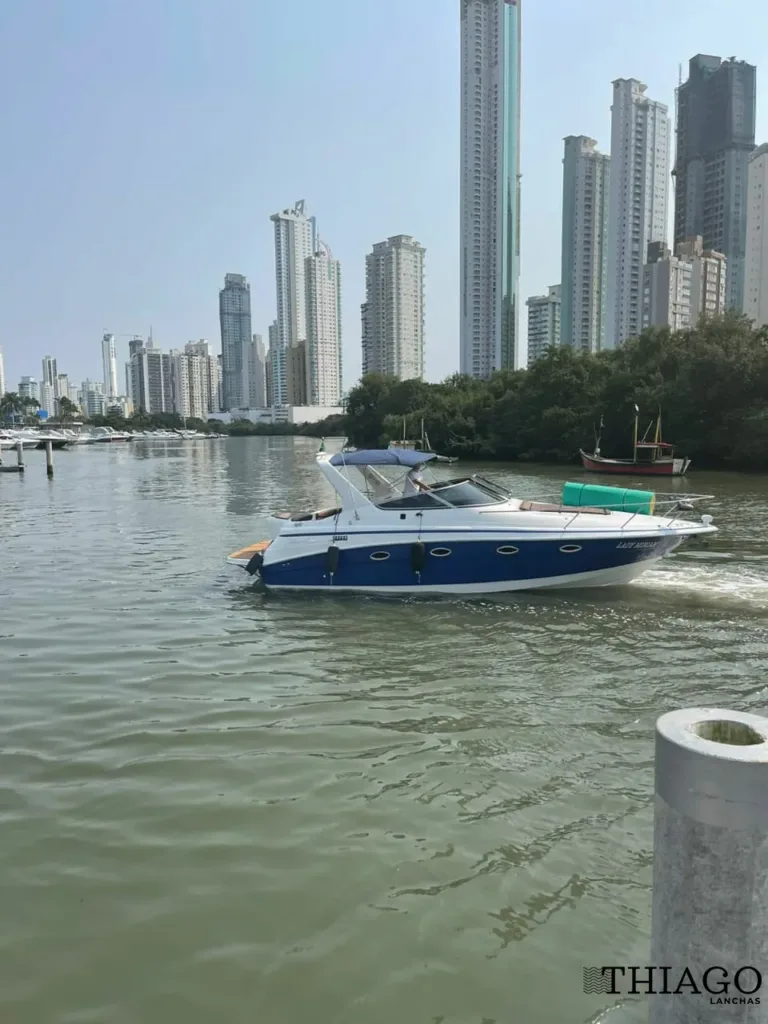 Lancha Cris Craft 37 pés – Thiago Lanchas