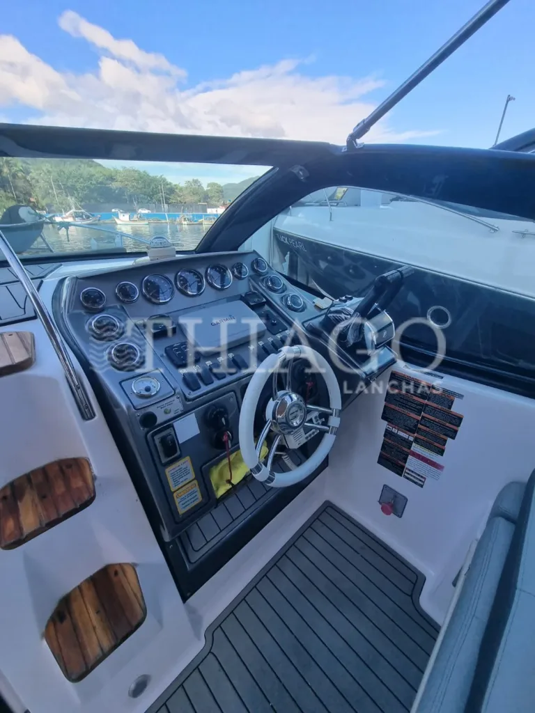 Lancha Focker 320 Gt – Thiago Lanchas
