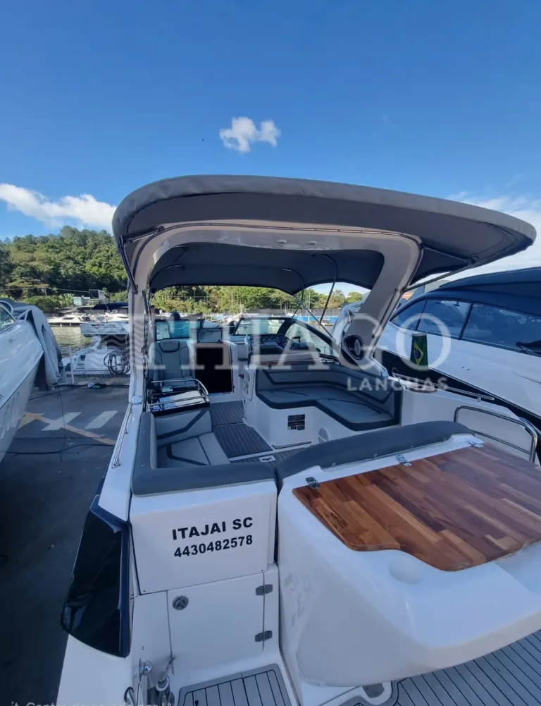 Lancha Focker 320 Gt – Thiago Lanchas
