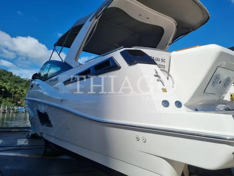 Lancha Focker 320 Gt – Thiago Lanchas