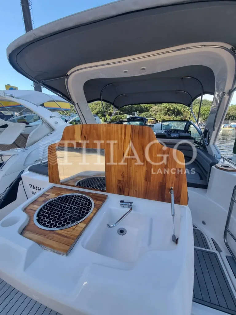 Lancha Focker 320 Gt – Thiago Lanchas