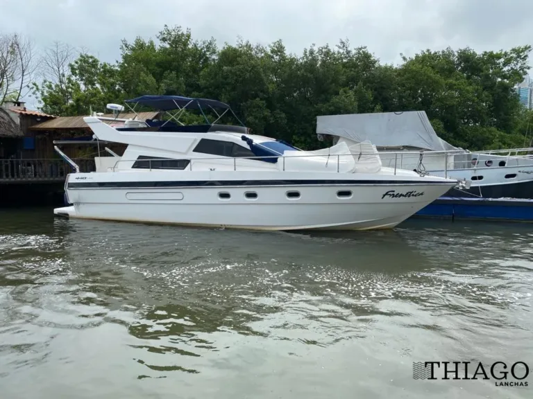 Lancha Intermarine 44 – Thiago Lanchas