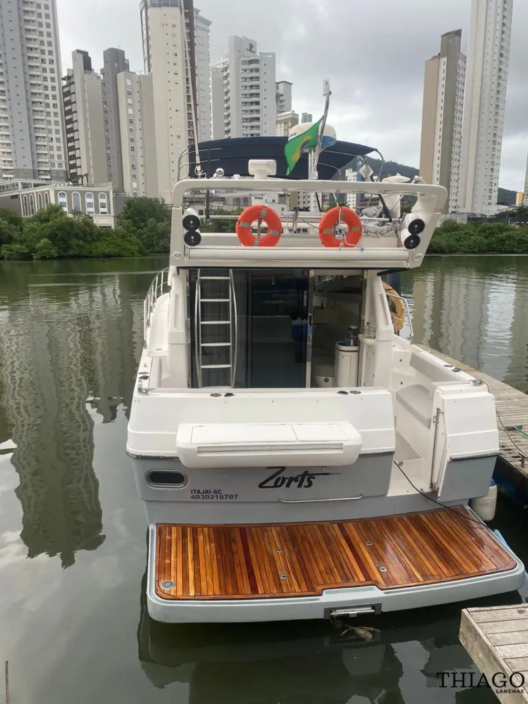 Lancha Intermarine 440 Full – Thiago Lanchas
