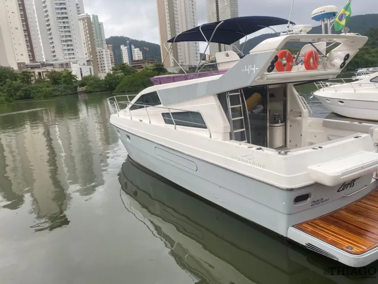 Lancha Intermarine 440 Full – Thiago Lanchas
