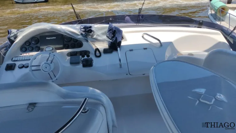 Lancha Intermarine 52 – Thiago Lanchas