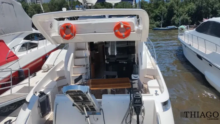 Lancha Intermarine 52 – Thiago Lanchas