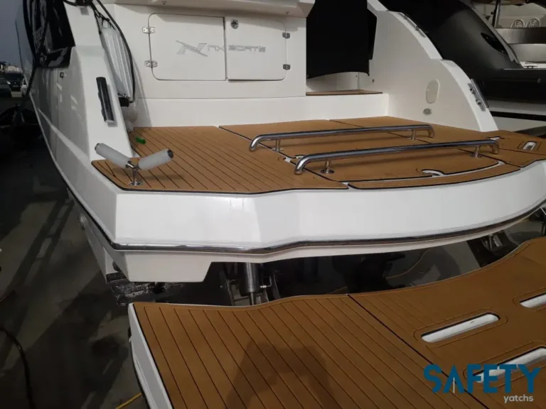 Lancha NX 400 – Thiago Lanchas