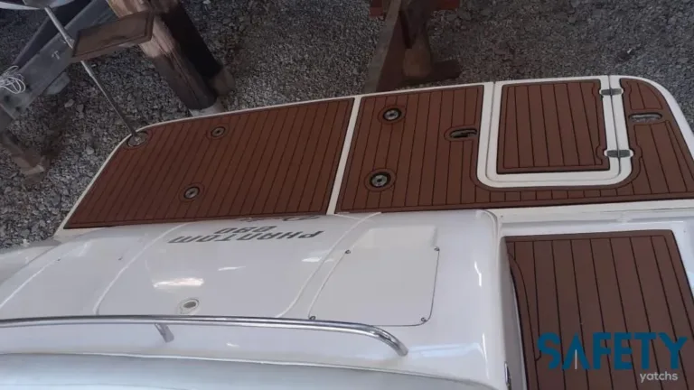Lancha Phantom 290 – Thiago Lanchas