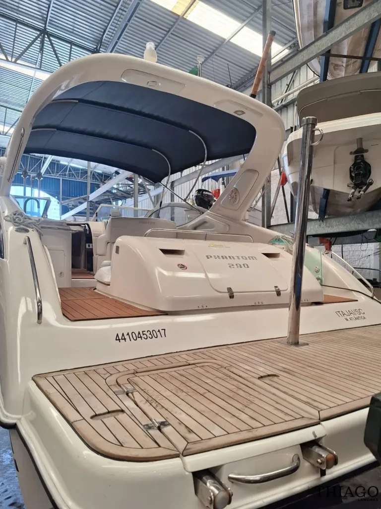 Lancha Phantom 290 – Thiago Lanchas