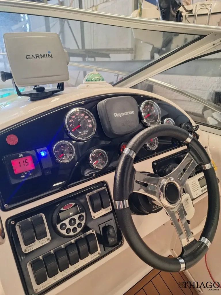 Lancha Phantom 290 – Thiago Lanchas