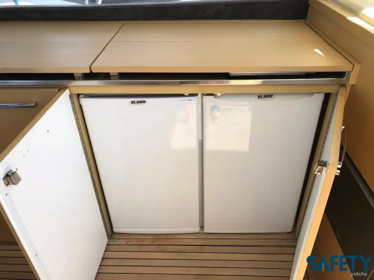 Lancha Phantom 500 – Thiago Lanchas